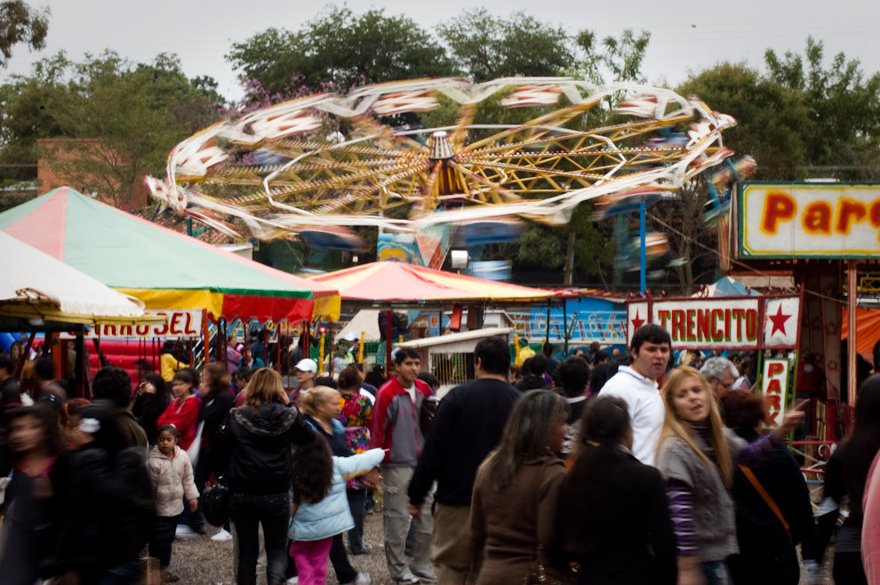  El parque de diversiones es el mayor interés de los niños y padres de familia en la Expo. (Elton Núñez - Mariano Roque Alonso, Paraguay)